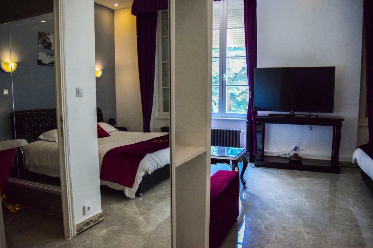 Chateau Nevers Bed & Breakfast Varennes-Vauzelles Exterior photo