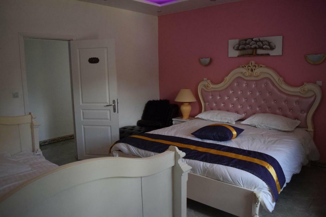 Chateau Nevers Bed & Breakfast Varennes-Vauzelles Exterior photo